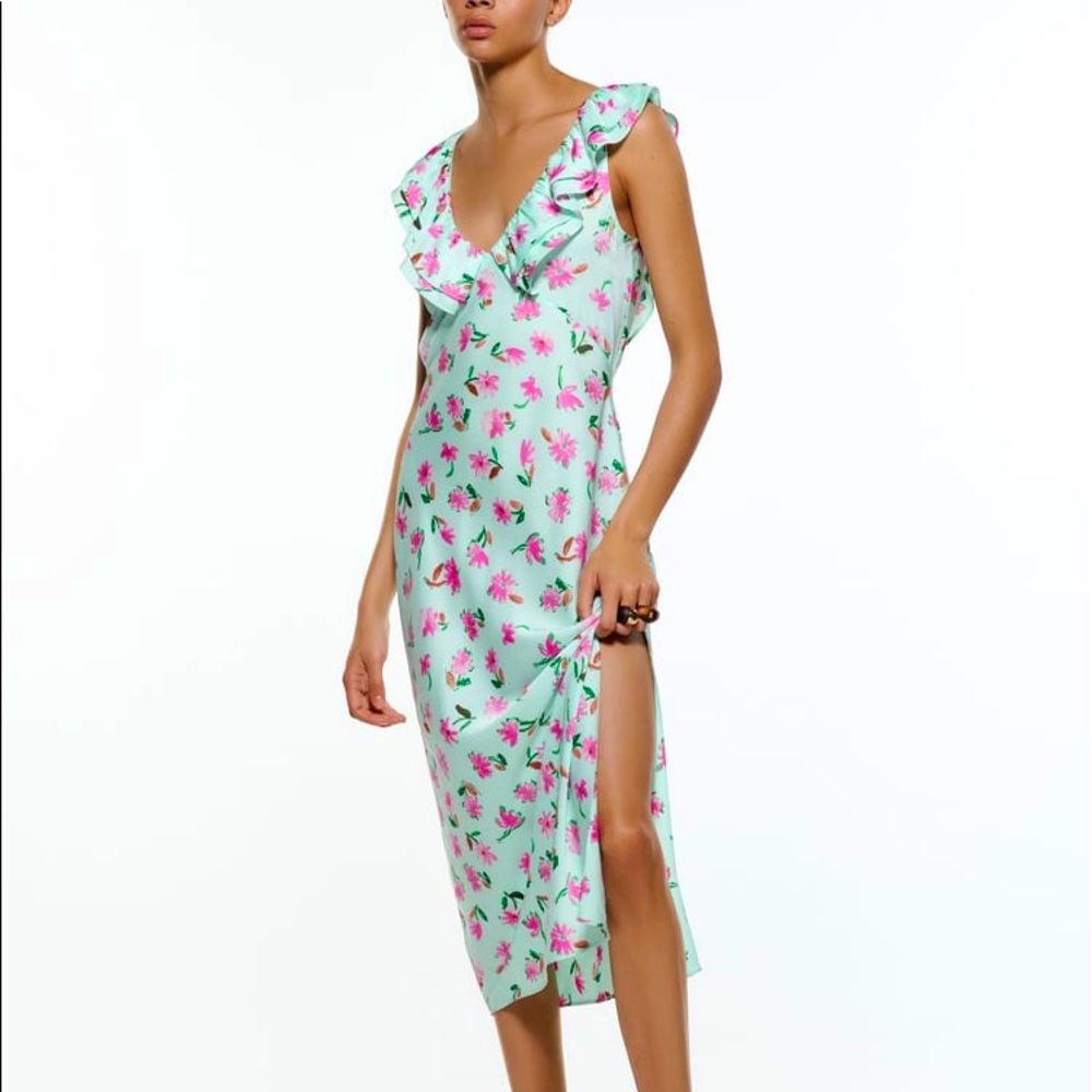 Zara RUFFLED FLORAL DRESS V-neck Midi Dress Side Slit at Hem Blue/Pink S NEW